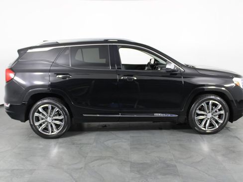Used 2019 GMC Terrain Denali w/ Advanced Safety Package FWD image 9