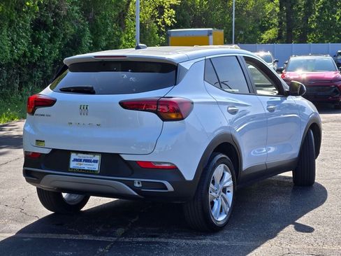 Certified 2025 Buick Encore GX Preferred FWD image 11