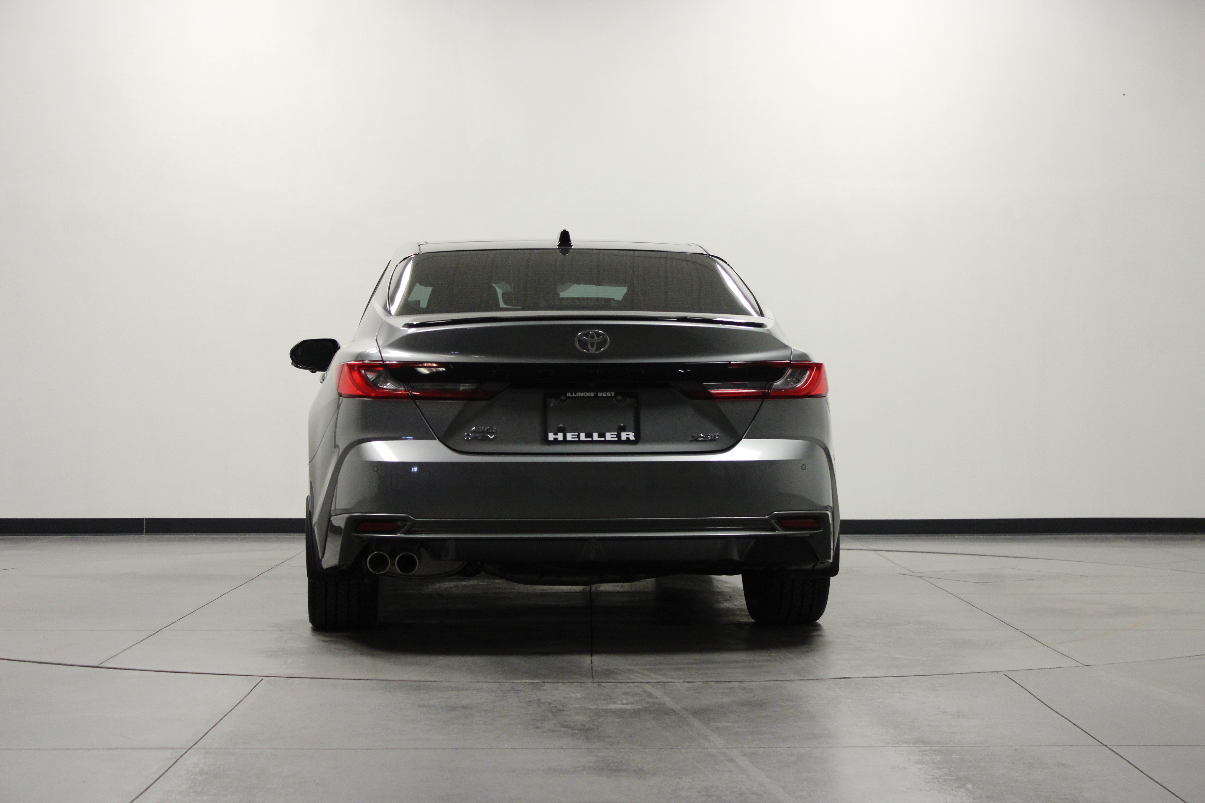 Used 2025 Toyota Camry XSE AWD/4WD image 5