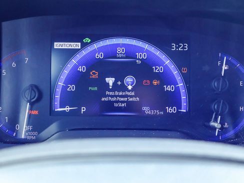 Used 2022 Toyota Corolla LE FWD image 11