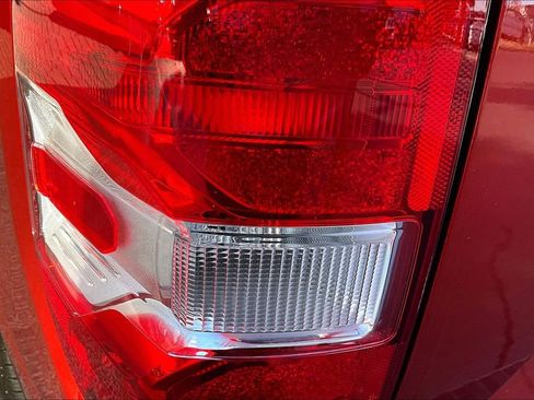 Used 2022 Ford Maverick XLT w/ Equipment Group 300A Standard image 22