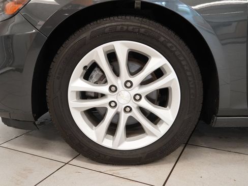 Used 2016 Chevrolet Malibu LT w/ Driver Confidence Package FWD image 15