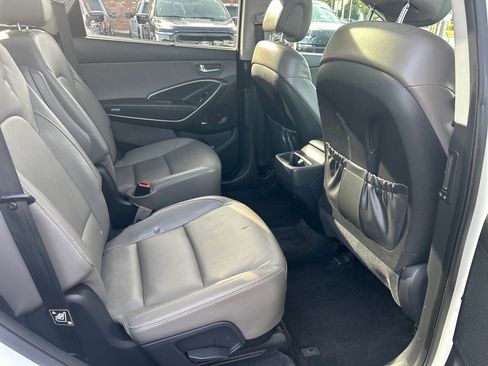 Used 2019 Hyundai Santa Fe XL image 22