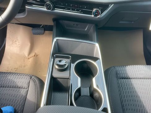 New 2026 Chevrolet Equinox LT w/ Safety and Technology Package image 17