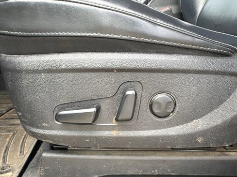 Used 2020 Kia Telluride S FWD image 33