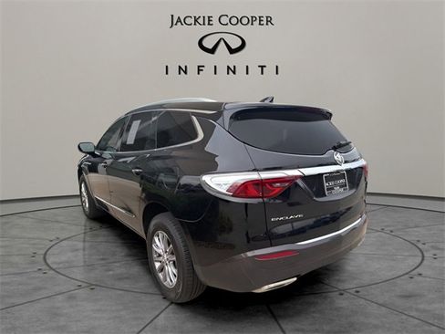 Used 2023 Buick Enclave Essence image 7
