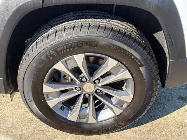 Used 2025 Chevrolet Equinox LT w/ Safety and Technology Package AWD/4WD image 16