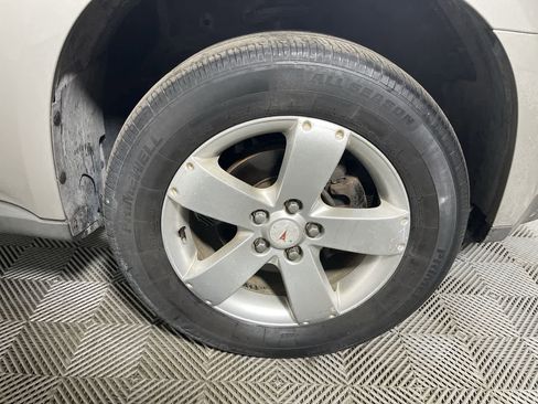 Used 2007 Pontiac Torrent AWD w/ Preferred Package image 10