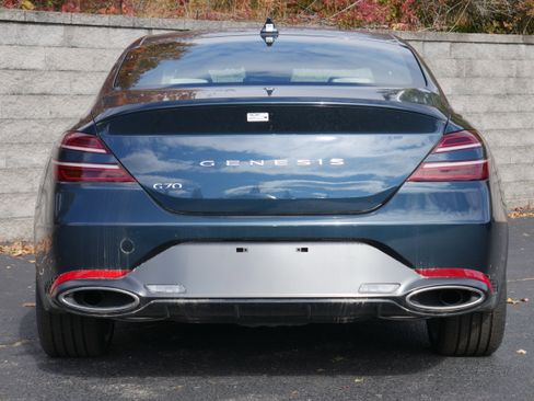 Used 2025 Genesis G70 2.5T image 5