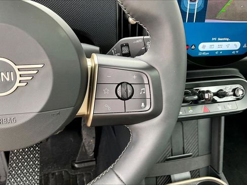 Certified 2025 MINI Cooper 2-Door Hardtop image 19