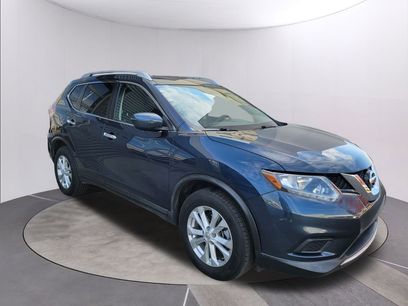 Used 2016 Nissan Rogue SV