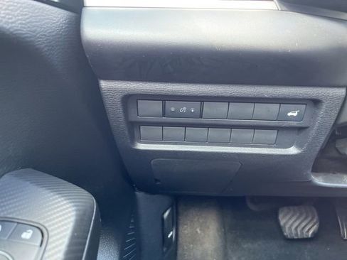 Used 2024 Mitsubishi Outlander SE Black Edition image 29