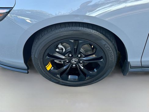 Certified 2025 Honda Accord SE image 37