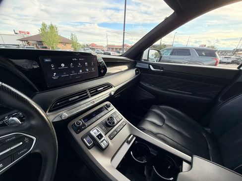 Used 2021 Hyundai Palisade Calligraphy w/ Cargo Package image 3