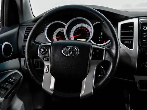 Used 2015 Toyota Tacoma PreRunner w/ TRD Sport Package image 15