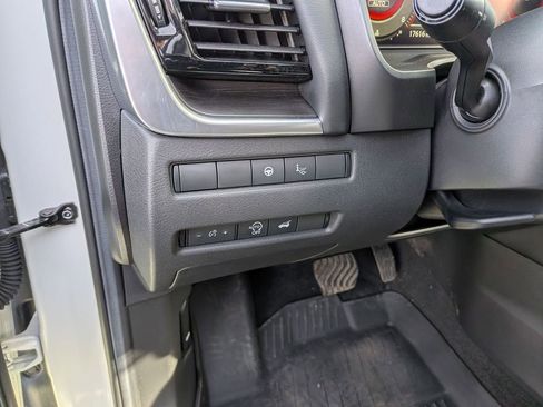 Used 2023 Nissan Rogue Platinum w/ Platinum Premium Package image 17