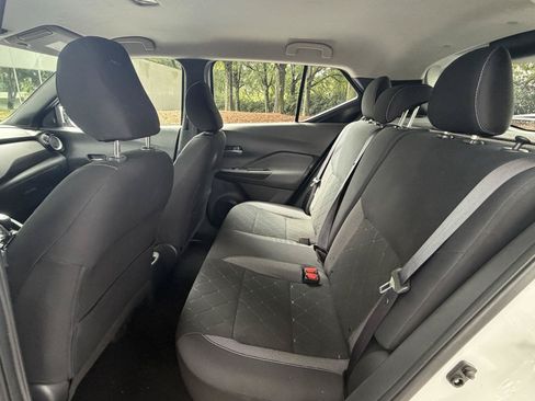 Used 2019 Nissan Kicks SV FWD image 13
