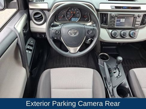 Used 2014 Toyota RAV4 LE AWD/4WD image 3