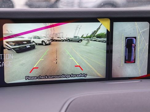 Used 2025 Lincoln Nautilus Premier image 26