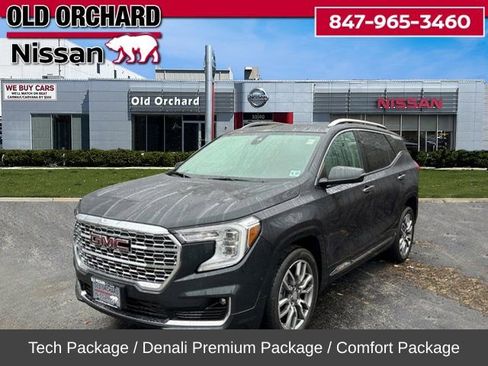 Used 2022 GMC Terrain Denali w/ Denali Premium Package image 1