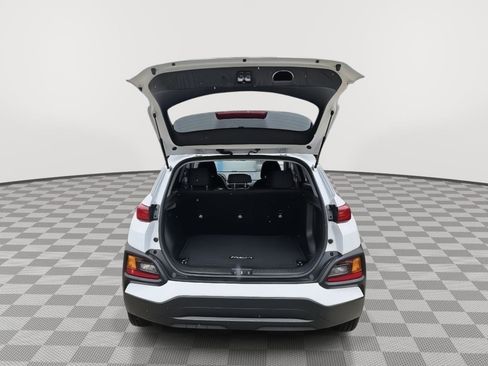 Used 2021 Hyundai Kona SEL w/ Cargo Package image 9
