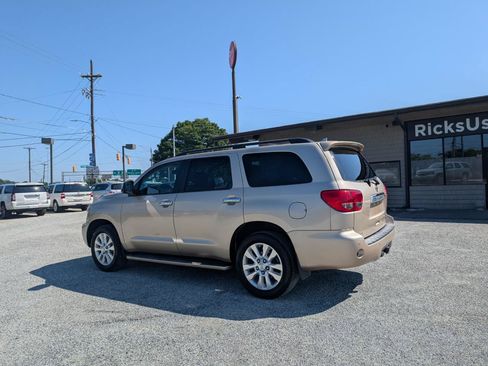 Used 2013 Toyota Sequoia Platinum RWD image 9