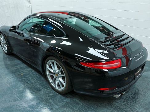 Used 2015 Porsche 911 Carrera S image 16