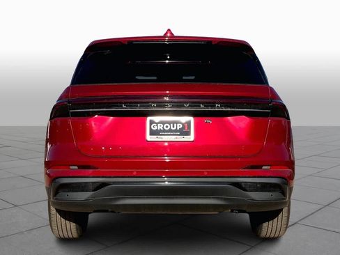 New 2026 Lincoln Nautilus Premier w/ Jet Appearance Package AWD/4WD image 4