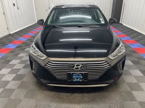 Used 2019 Hyundai Ioniq Limited image 7