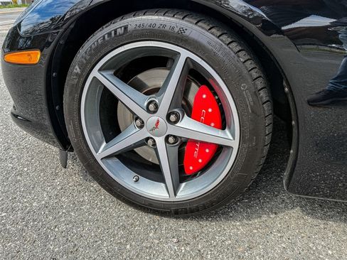 Used 2011 Chevrolet Corvette Convertible w/ Preferred Equipment Group image 21