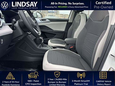 Used 2025 Volkswagen Taos SE image 12