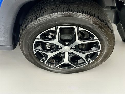 Used 2024 Jeep Compass Limited AWD/4WD image 11
