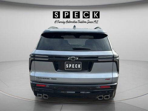 Used 2024 Chevrolet Traverse RS w/ LPO, Floor Liner Package AWD/4WD image 4