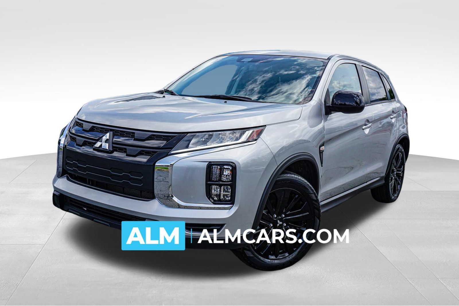 Used 2025 Mitsubishi Outlander Sport SE AWD/4WD image 1
