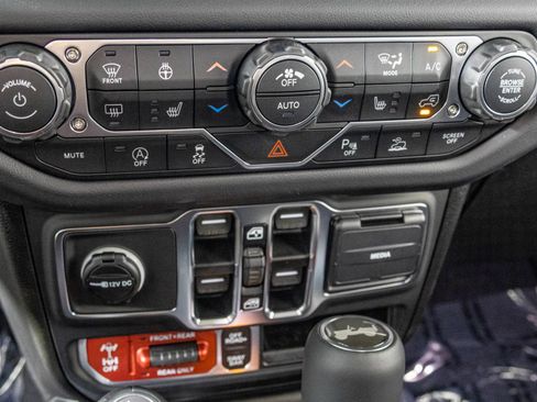 New 2026 Jeep Wrangler Unlimited Rubicon AWD/4WD image 24