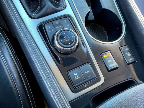 Used 2023 Nissan Maxima SV w/ Floor Mat Group image 31