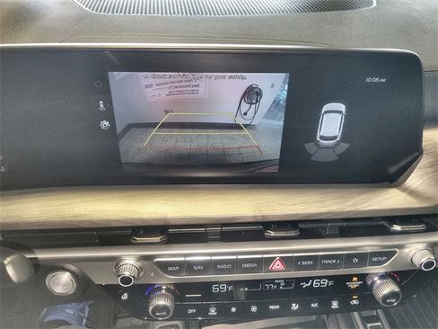 Used 2023 Kia Telluride EX X-Line image 17