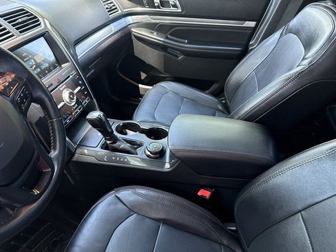 Used 2017 Ford Explorer Sport w/ Equipment Group 401A AWD/4WD image 33