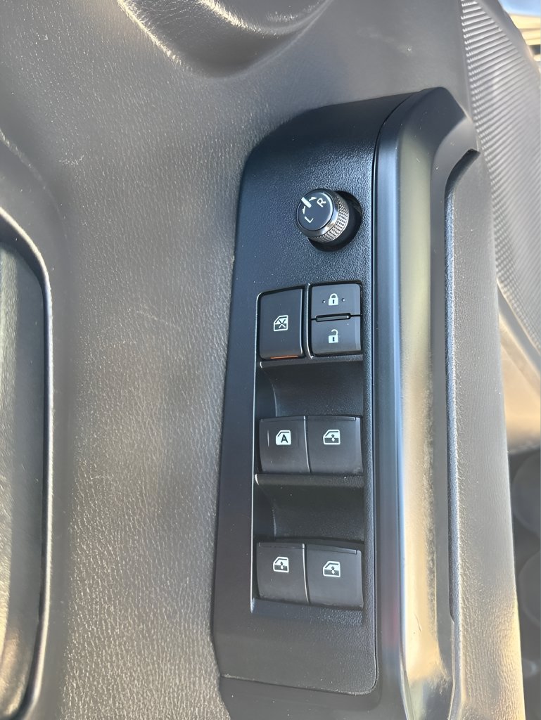 Used 2023 Toyota Tacoma SR AWD/4WD image 13