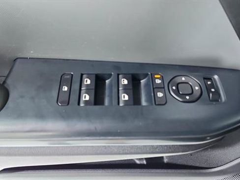 Used 2025 Kia K4 FWD image 19