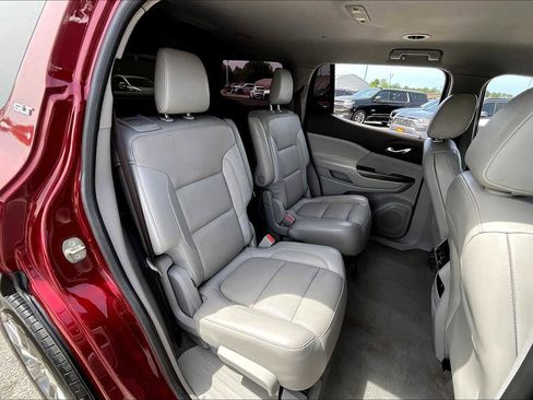 Used 2017 GMC Acadia SLT image 19