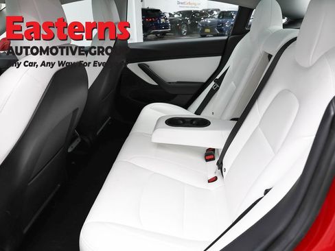 Used 2018 Tesla Model 3 Long Range image 16