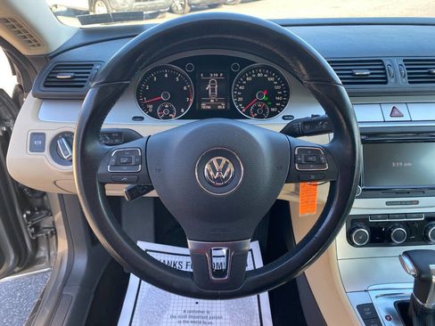 Used 2011 Volkswagen CC Sport image 13