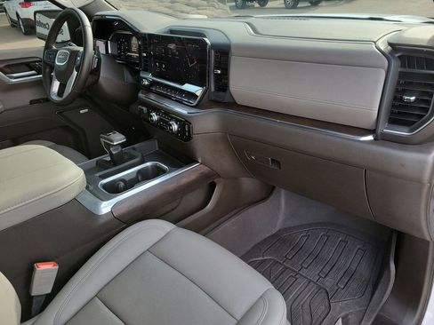 Used 2024 GMC Sierra 1500 SLT w/ SLT Premium Plus Package image 28