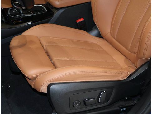 Used 2024 BMW X3 sDrive30i w/ Convenience Package RWD image 14