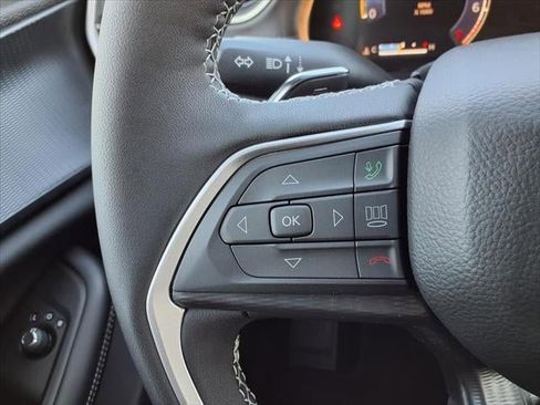 New 2025 Jeep Grand Cherokee L Laredo w/ Luxury Tech Group I image 43