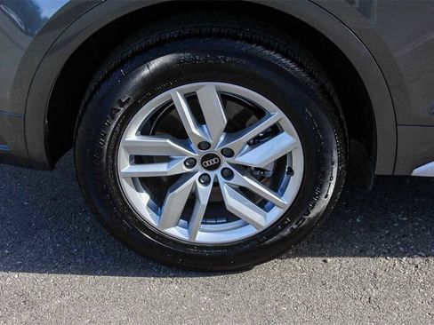 Used 2023 Audi Q5 2.0T Premium w/ Convenience Package image 10