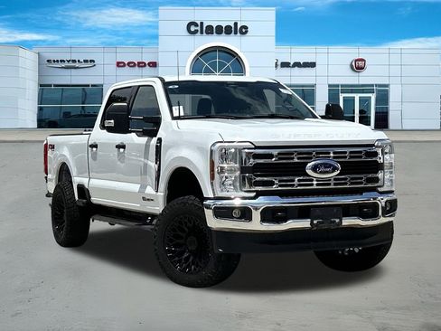 Used 2024 Ford F250 XLT w/ FX4 Off-Road Package AWD/4WD image 1