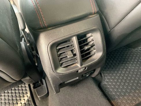 Used 2019 Jeep Cherokee Trailhawk w/ Cold Weather Group image 20