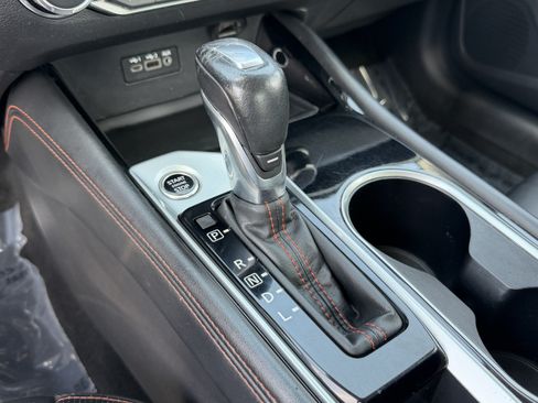 Used 2024 Nissan Altima 2.5 SR FWD image 23
